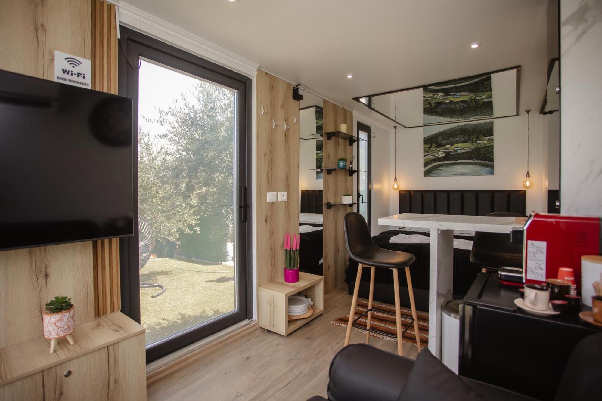Вилла 446 Tiny House Shiroke Экстерьер фото