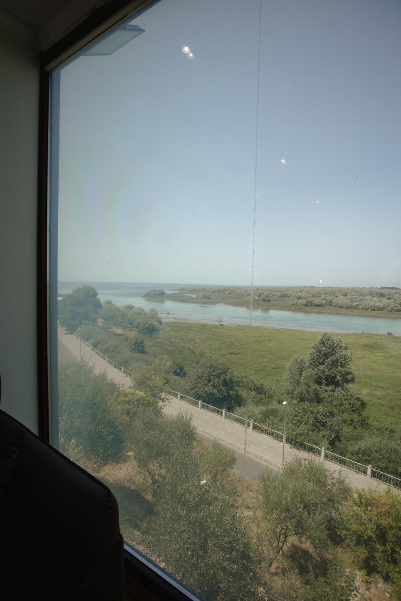 Вилла 446 Tiny House Shiroke Экстерьер фото