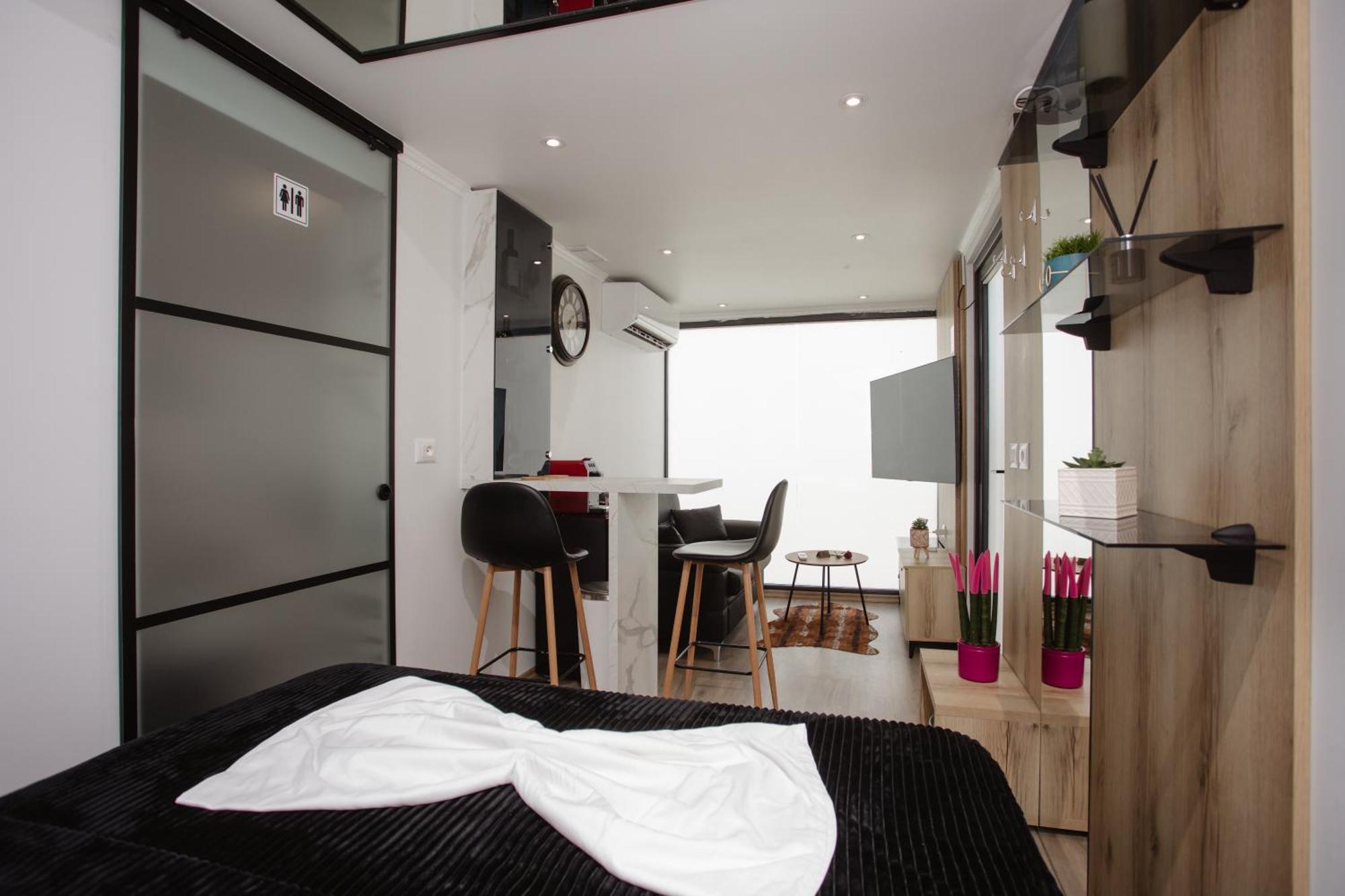 Вилла 446 Tiny House Shiroke Экстерьер фото